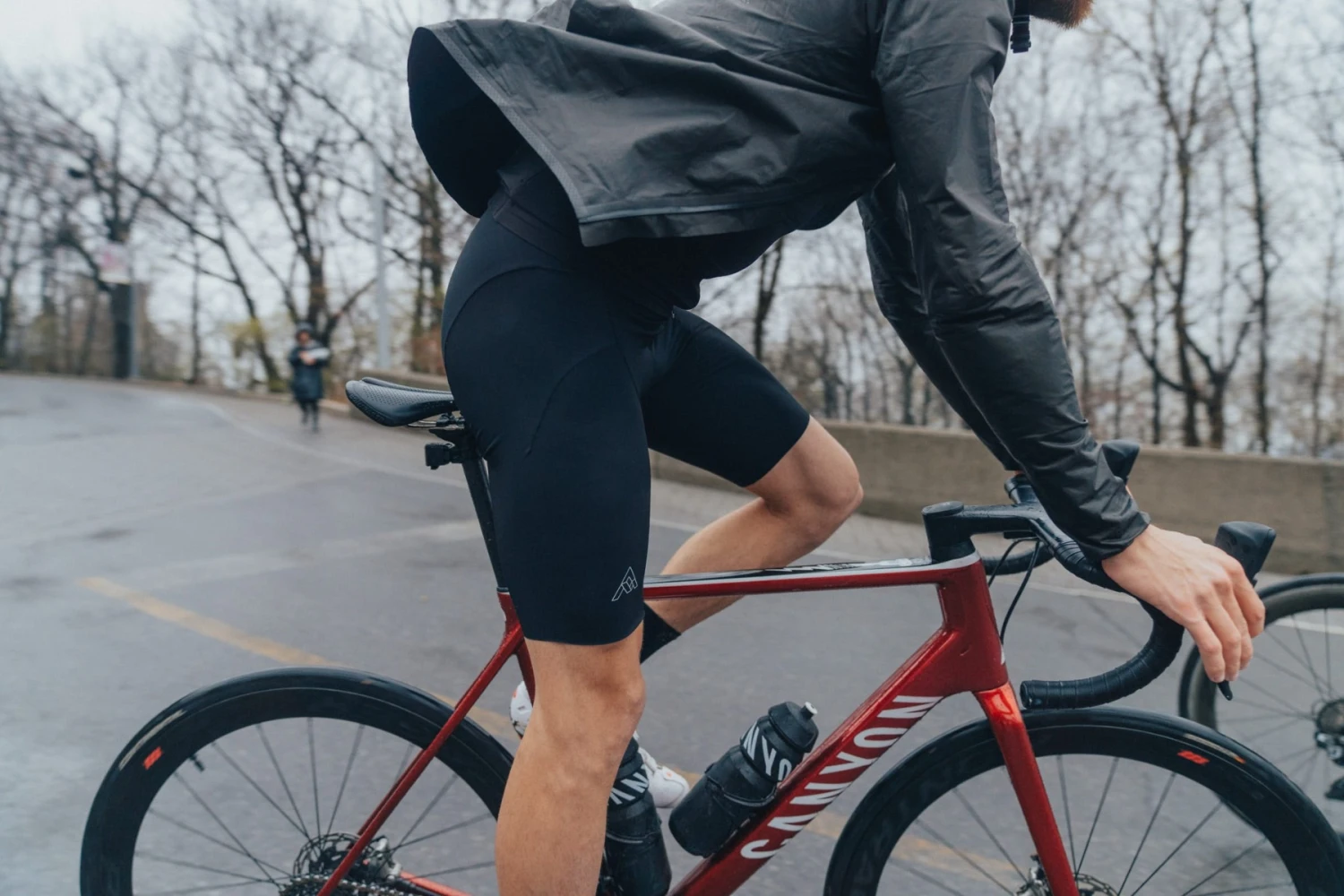 7mesh MK3 Bib Short Men Black Homme Noir 5 7mesh MK3 Bib Short Men Black Homme Noir – Image 3