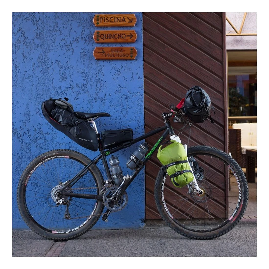 Blackburn Outpost Top Tube Bag Noir 5 Blackburn Outpost Top Tube Bag Noir – Image 3