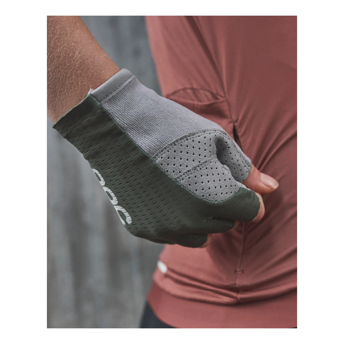 POC Agile Short Glove Epidote Green Homme 4 POC Agile Short Glove Epidote Green Homme – Image 2