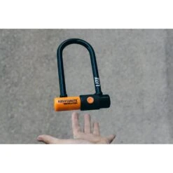 Kryptonite Antivol U Evolution Lite Mini6 Noir 8 Kryptonite Antivol U Evolution Lite Mini6 Noir -RideLight Boutique main 002093 lifestyle eb59