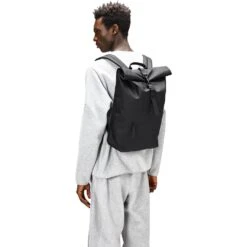Rains Rolltop Rucksack W3 Noir -RideLight Boutique main 13320 black men 1 978c