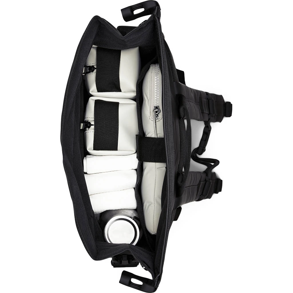 Rains Trail Rolltop Backpack W3 Noir 7 Rains Trail Rolltop Backpack W3 Noir – Image 5