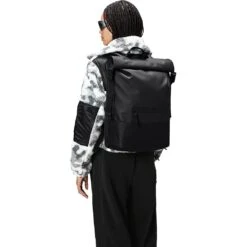 Rains Trail Rolltop Backpack W3 Noir 10 Rains Trail Rolltop Backpack W3 Noir -RideLight Boutique main 14320 black women 1 68b6