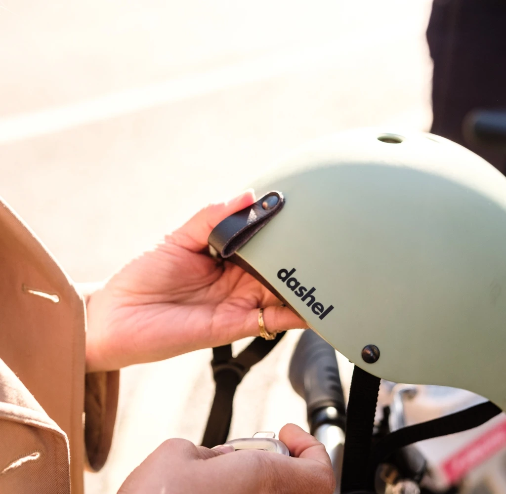 Dashel Urban Cycle Helmet Sage Green Vert D'eau 8 Dashel Urban Cycle Helmet Sage Green Vert D'eau – Image 6