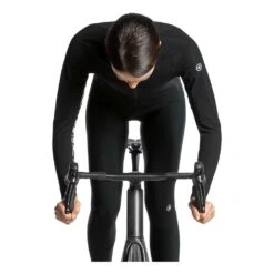 Assos UMA GT Winter Jacket EVO Black Series Femme Noir 14 Assos UMA GT Winter Jacket EVO Black Series Femme Noir -RideLight Boutique main 336224 216630 5 985e