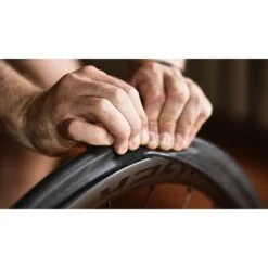 Bontrager Pneu R3 Hard-Case Lite 700x25C TLR Noir -RideLight Boutique main BT20 WEB PDP R3 02 8 5 2020 6eef