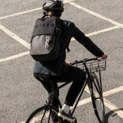 POC Daypack 25L Uranium Black Noir 8 POC Daypack 25L Uranium Black Noir -RideLight Boutique main PDP 20083 Daypack25L 1002 UraniumBlack 03 1200x c7a2