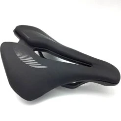 Most Saddle LYNXS ULTRAFAST SUPERFLOW L CARBON AM