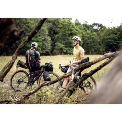 Ortlieb Frame-Pack Black Matt 6 L Noir -RideLight Boutique main bikepacking rue1375 41de