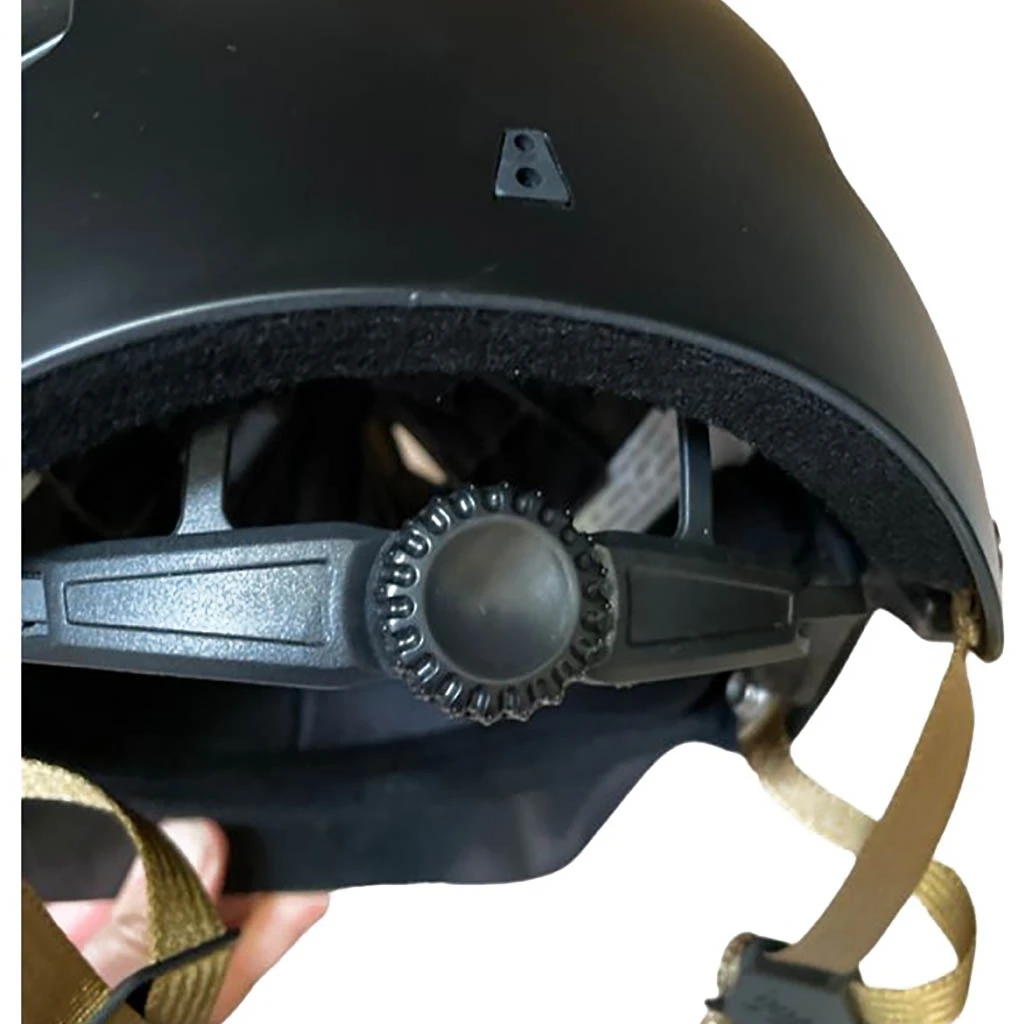 Bern Watts Classic Satin Black/Gold 4 Bern Watts Classic Satin Black/Gold – Image 2