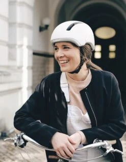 HJC CALIDO PLUS VISIERE PEARL WHITE GREY Blanc 14 HJC CALIDO PLUS VISIERE PEARL WHITE GREY Blanc -RideLight Boutique main dsc1962 2 47b9