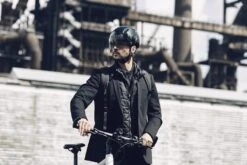 HJC CALIDO PLUS VISIERE METAL BLACK Noir Brillant 12 HJC CALIDO PLUS VISIERE METAL BLACK Noir Brillant -RideLight Boutique main dsc7675 1200x800 1 7c8d