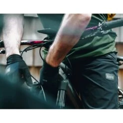 Gore Wear Trail KPR Gants Orbit Blue -RideLight Boutique main pdp 5050 100917 2 desktop 301d