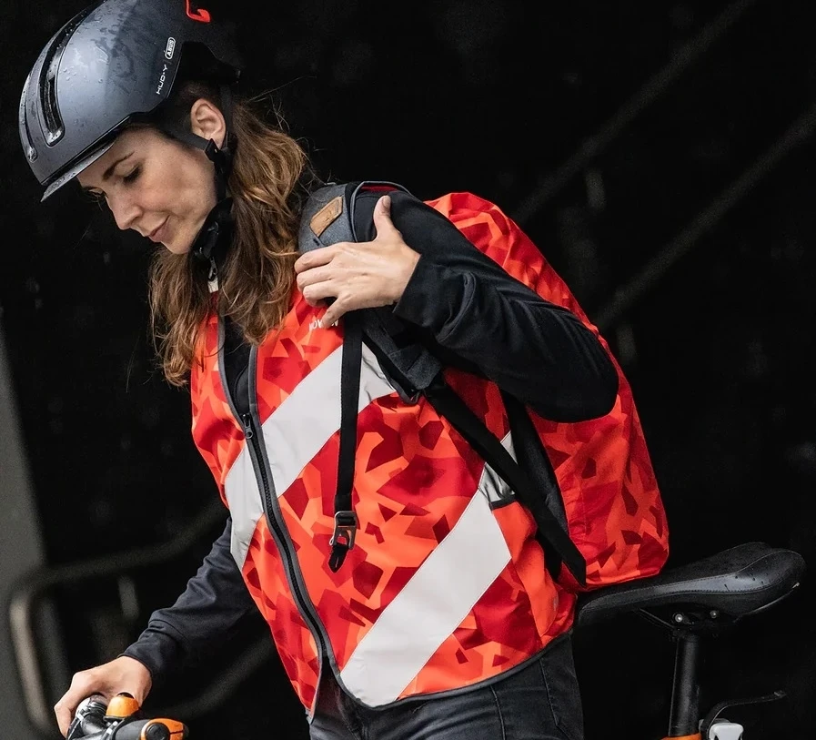 Wowow Gilet Réfléchissant Roadie Homme Rouge 5 Wowow Gilet Réfléchissant Roadie Homme Rouge – Image 3